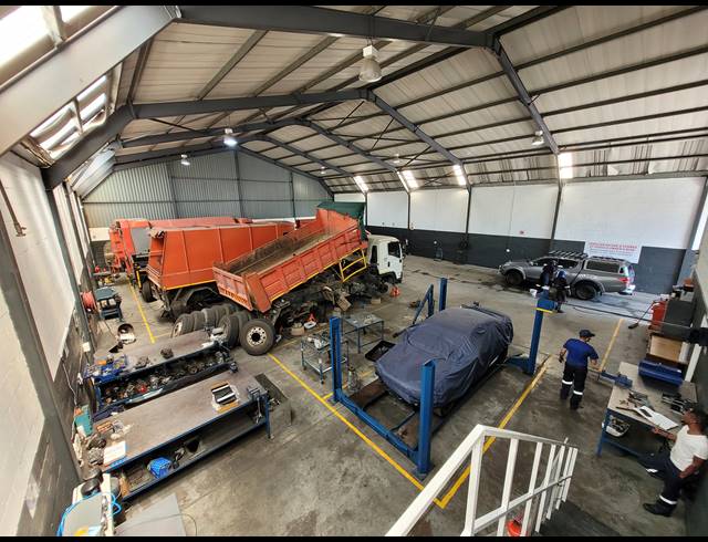 707M² WAREHOUSE TO LET IN OKAVANGO PARK